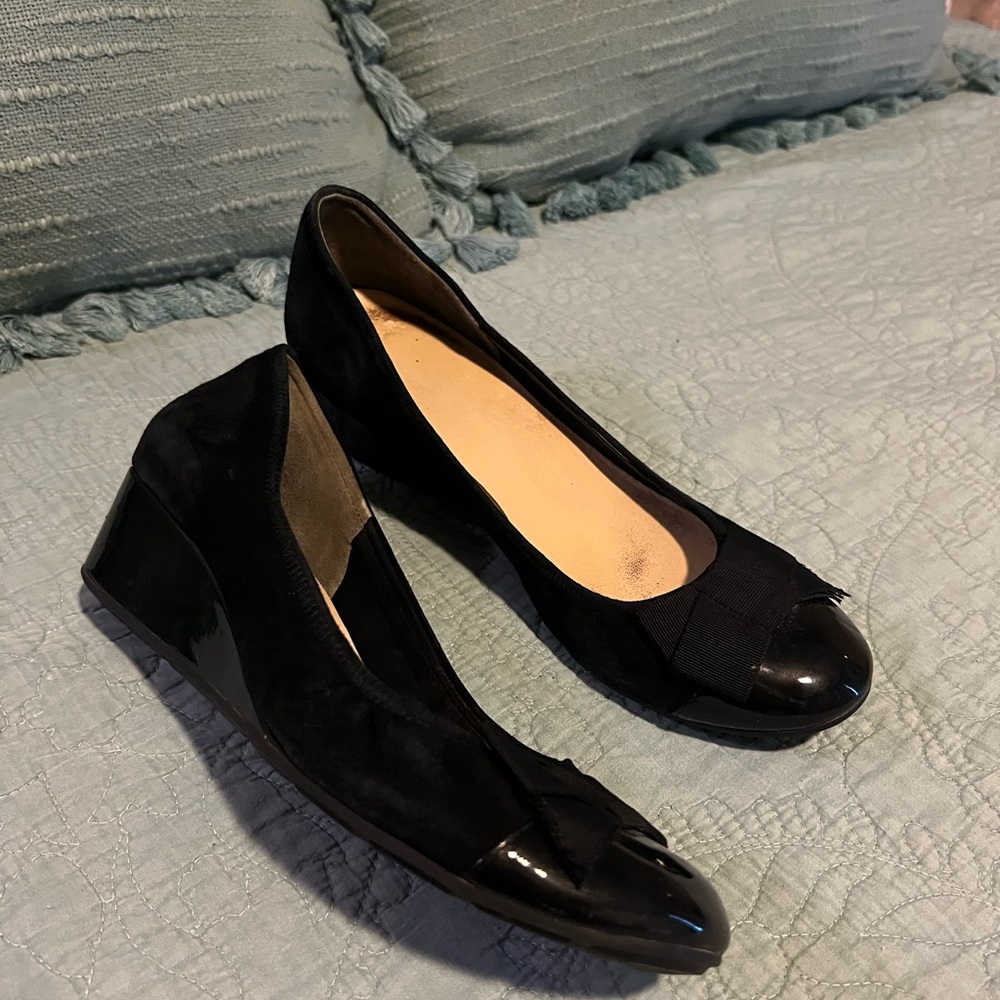 Cole Haan Low Wedge Mini Wedge Bow Suede Shoes